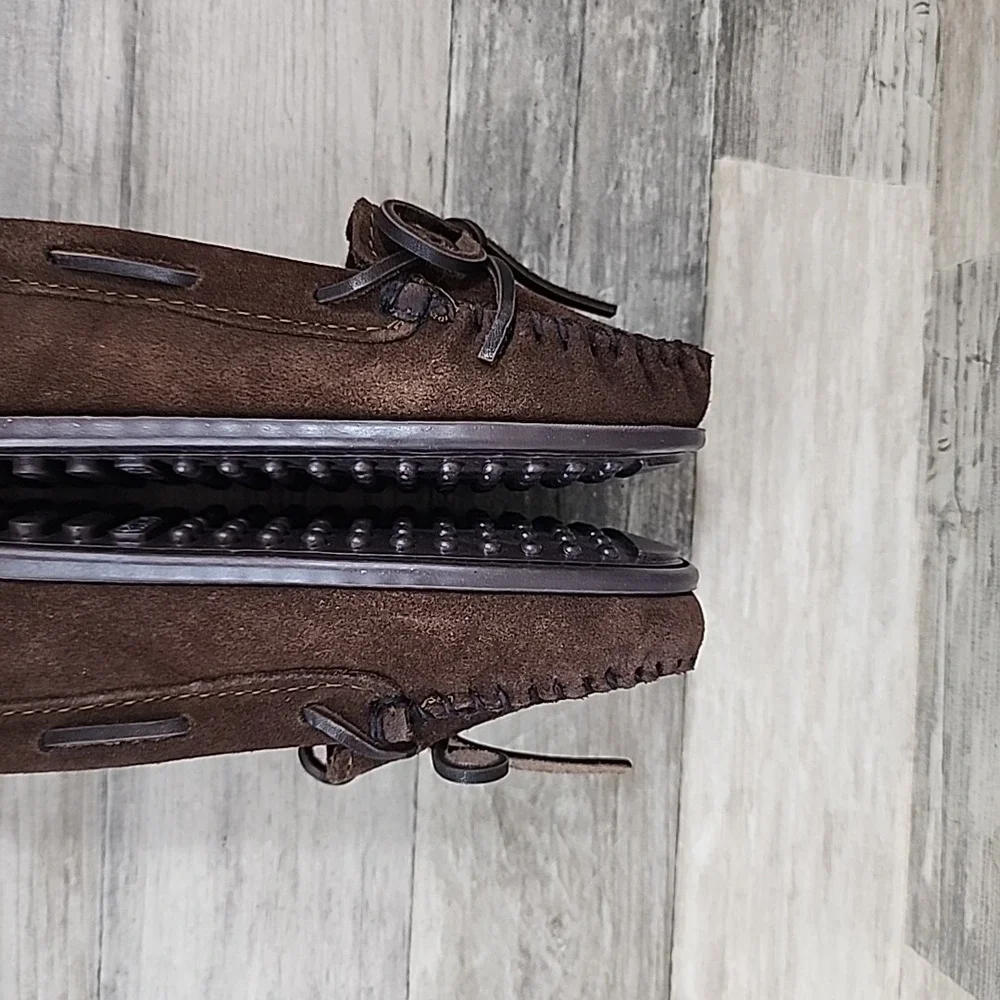 Minnetonka Youth Moccassin Size 1 Slip On Brown Little Kids NEW NWOB
